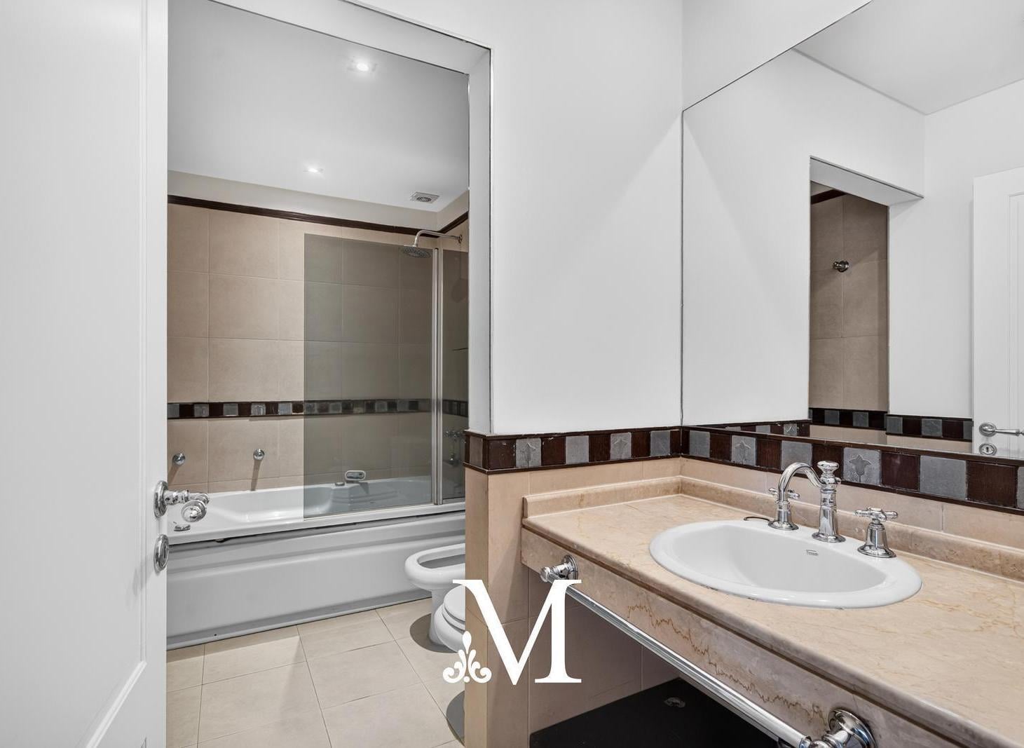 Foto de Elegante Casa de Estilo Frances en Barrio River | 6, imagen 4