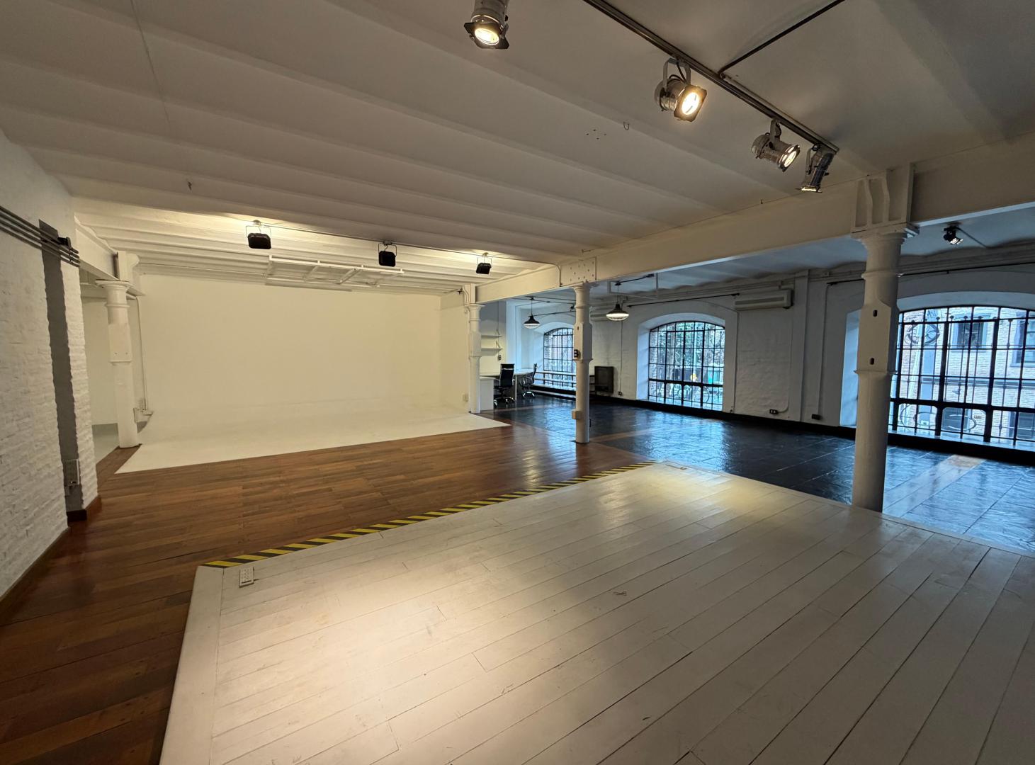 Foto de Alquiler oficina en Los Lofts de Darwin con Cochera 172 m Villa Crespo, imagen 3