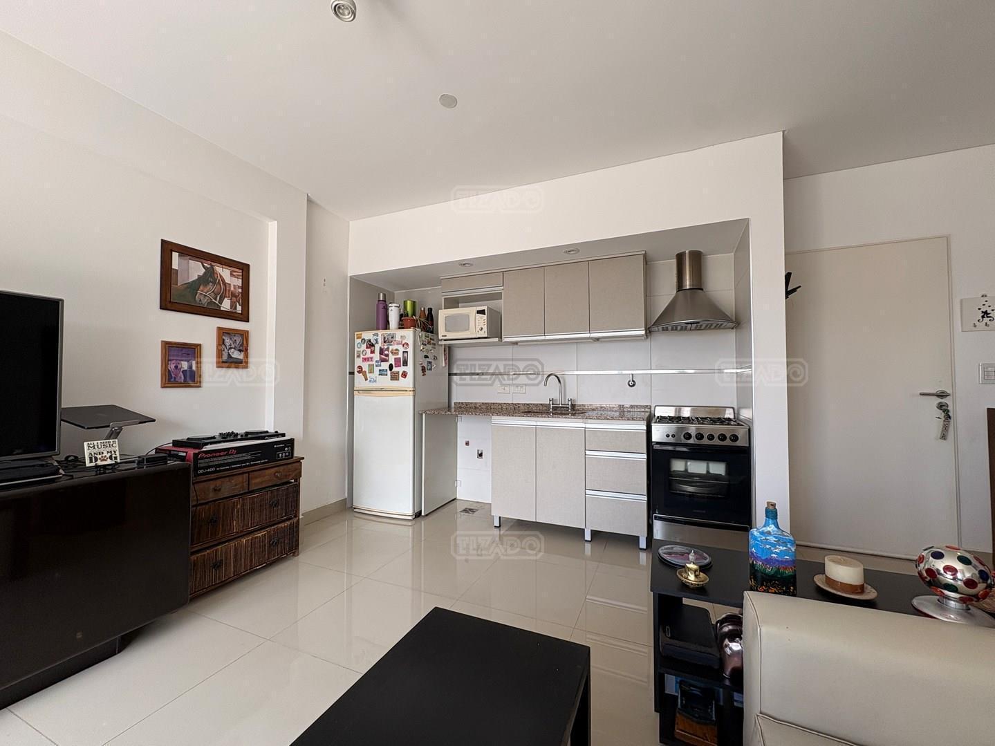 Foto de Departamento en Venta , un dormitorio con cochera y amenities en Flores,, imagen 2