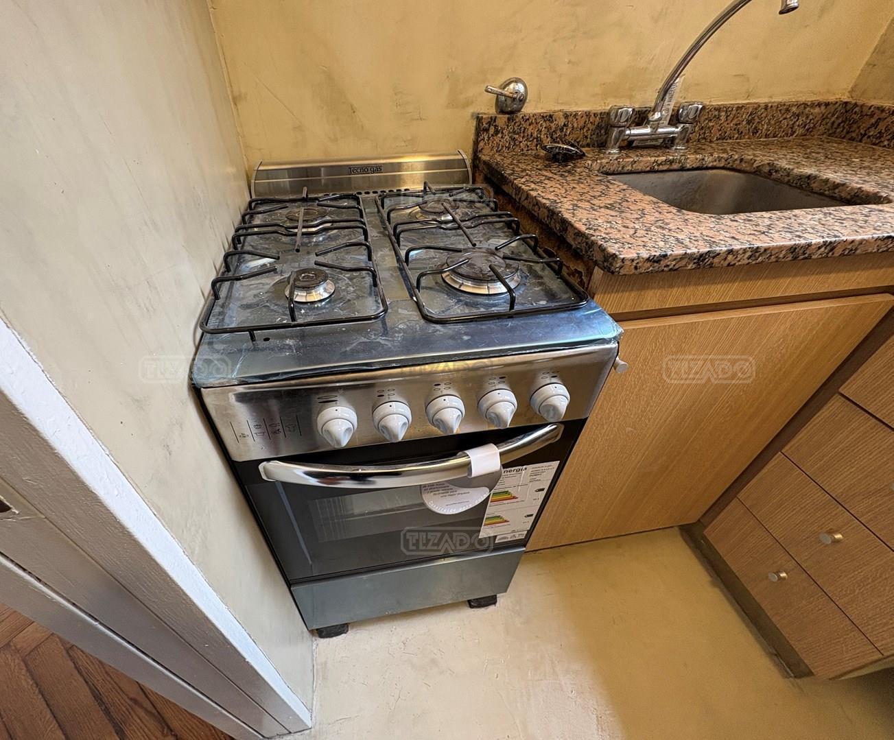 Foto de Departamento Monoambiente en Alquiler en Recoleta, con balcón al frente, imagen 4