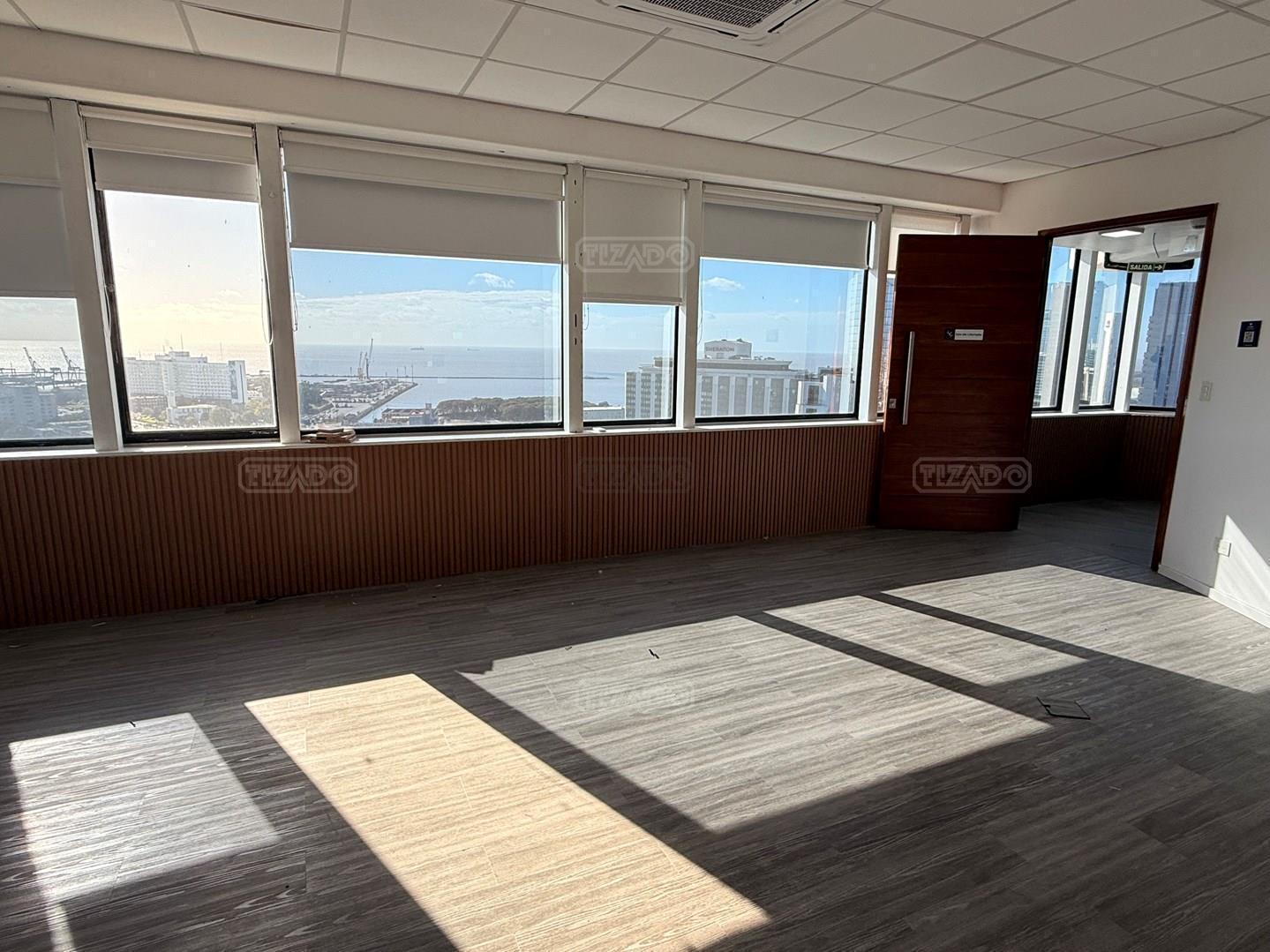 Foto de Oficina con Increible Vista!! el Piso Mas Alto, imagen 3