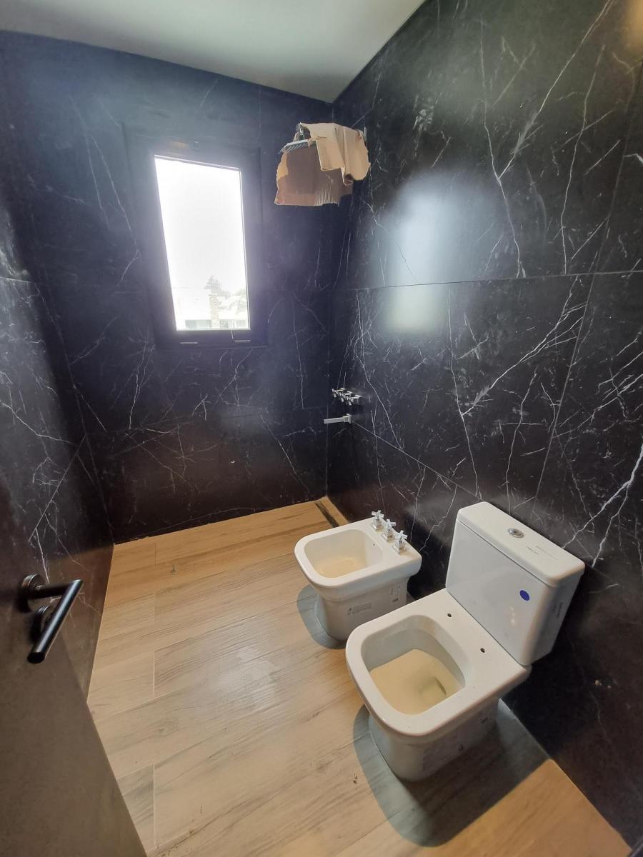 EL REBENQUE DE CANNING!!! HERMOSA CASA A ESTRENAR CON 3 DORMITORIOS Y PISCINA!!!