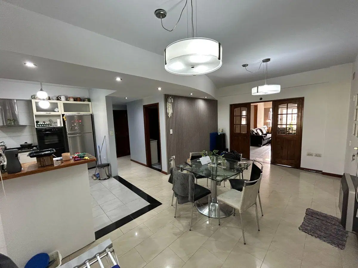 CASA EN VENTA EN MONTE GRANDE!!! A DOS CUADRAS DE ALEM Y LA COLORADA!!! 2 DORMITORIOS Y PISCINA!!! 8