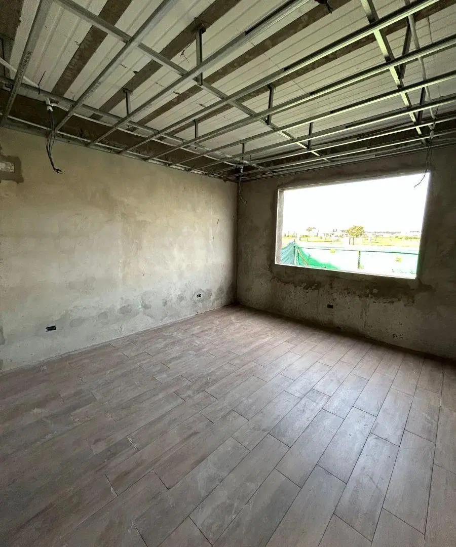 CASA A LA VENTA EN SAN SIMON DE CANNING!!! ENTREGA: AGOSTO 2026!!! 4 DORMITORIOS Y PISCINA!! 2