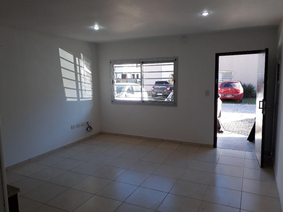 Foto de DEPARTAMENTO EN ALQUILER EN BAMBU RELAX DE CANNING!!! 2 AMBIENTES EN, imagen 1