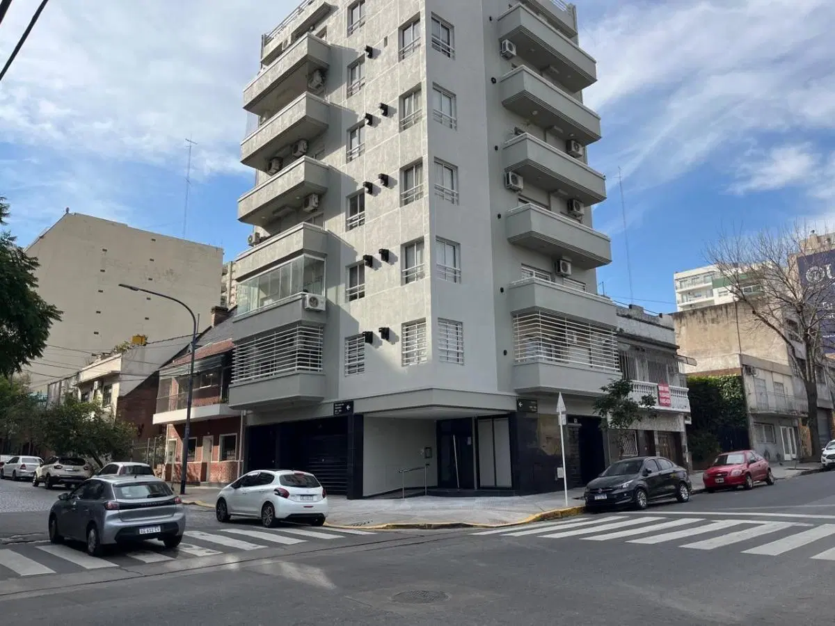 ALQUILER DEPARTAMENTO 2 AMBIENTES CON BALCÓN · MUY LUMINOSO · CABALLITO 4