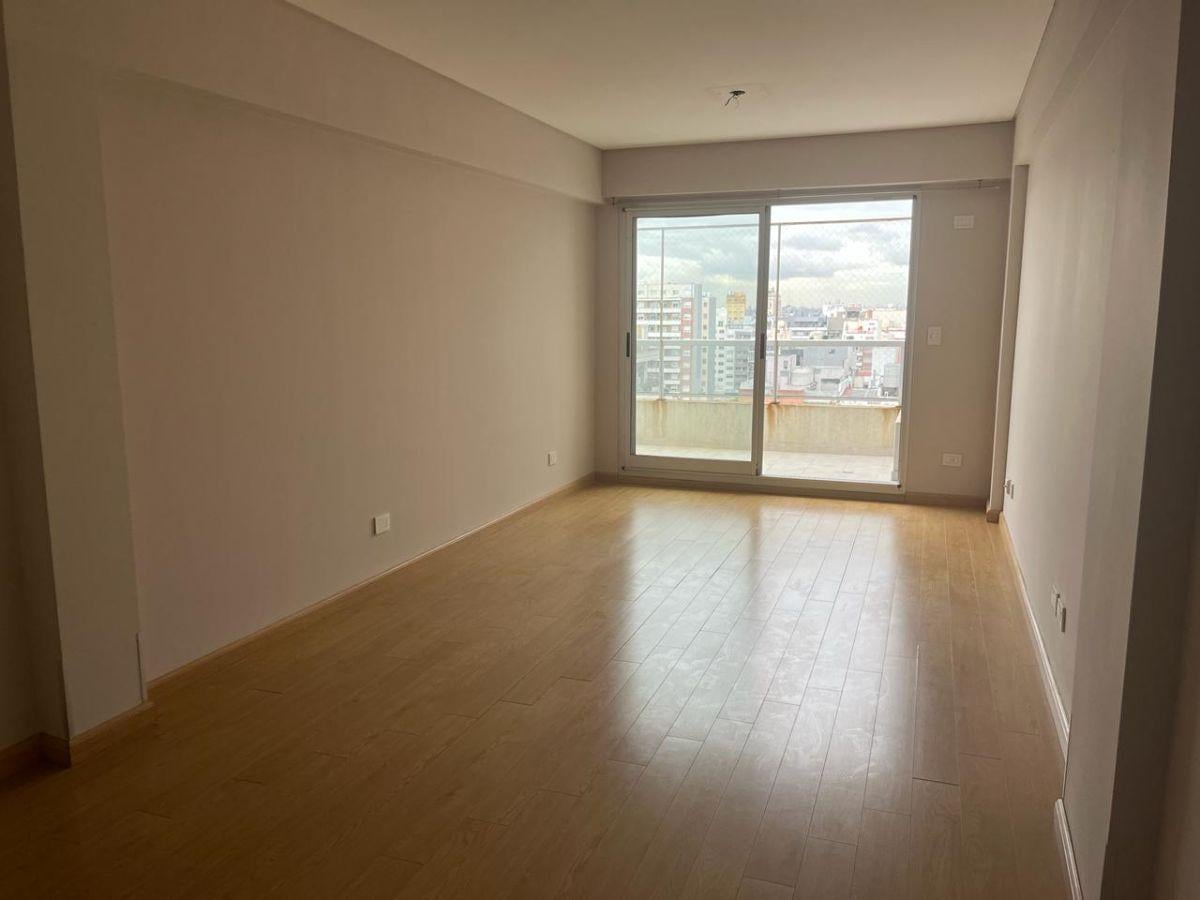 Foto de VENTA SEMIPISO DE 4 AMBIENTES CON COCHERA. CABALLITO, imagen 5