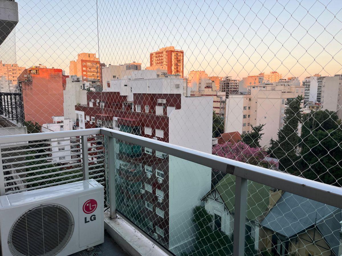 Foto de ALQUILER DEPARTAMENTO 2 AMBIENTES AL FRENTE CON COCHERA CUBIERTA ·, imagen 1