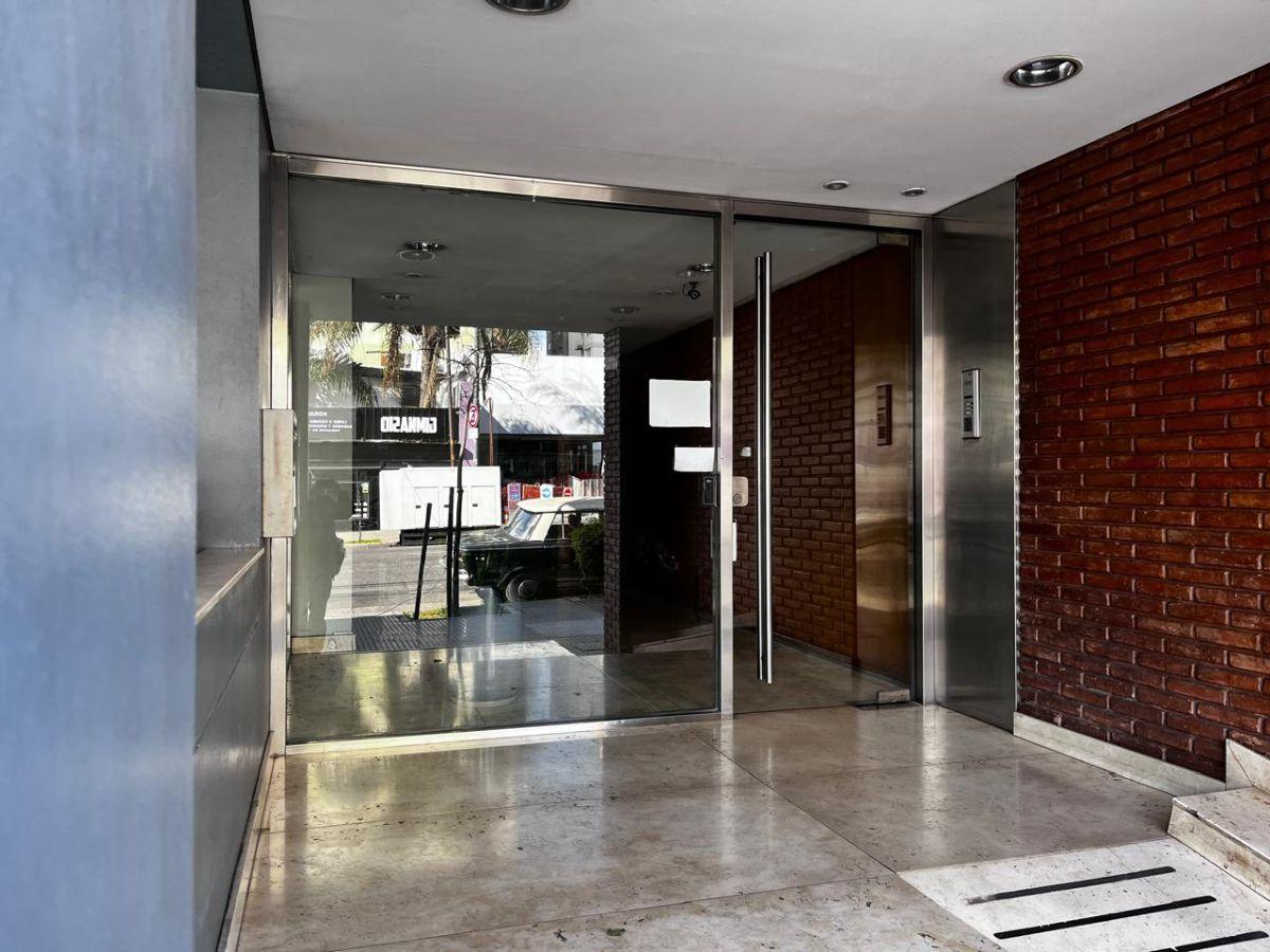 Foto de VENTA SEMIPISO 4 AMBIENTES CON BALCÓN AL FRENTE. CABALLITO, imagen 2
