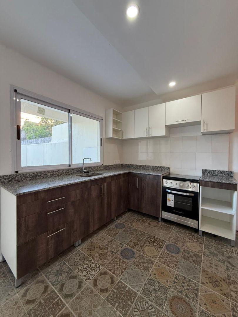 Foto de Alquiler tipo casa Villa Sarmiento Haedo, imagen 5