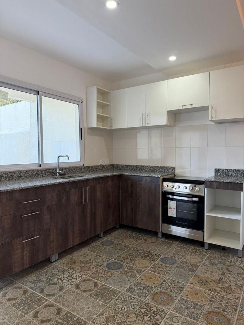 Foto de Alquiler tipo casa Villa Sarmiento Haedo, imagen 2