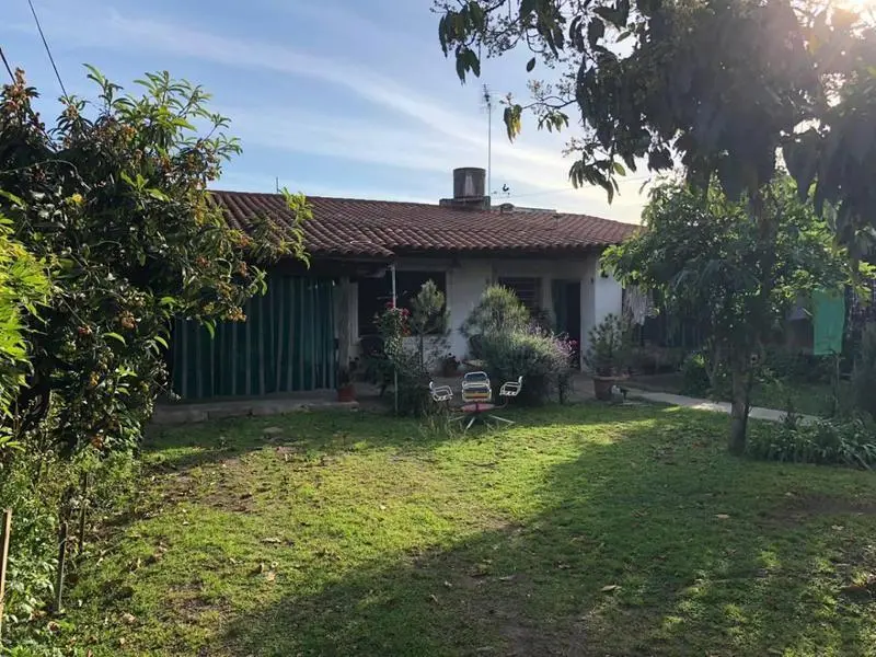 Casa con local, con gran potencial comercial 3