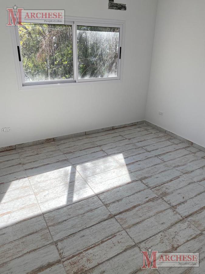 Departamentos 2 ambientes en venta en Castelar norte