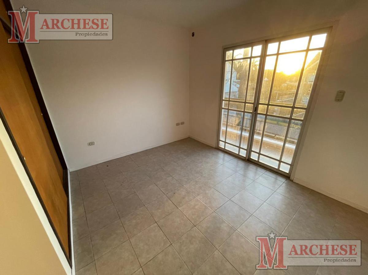 Duplex 4 Ambientes en Venta en Ituzaingó 5