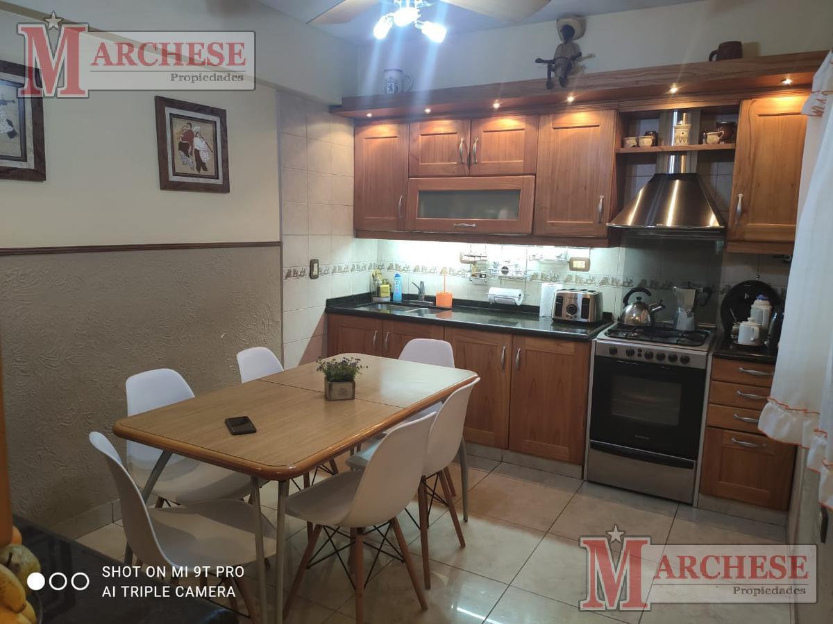 Casa 4 Ambientes en Venta en Morón 3
