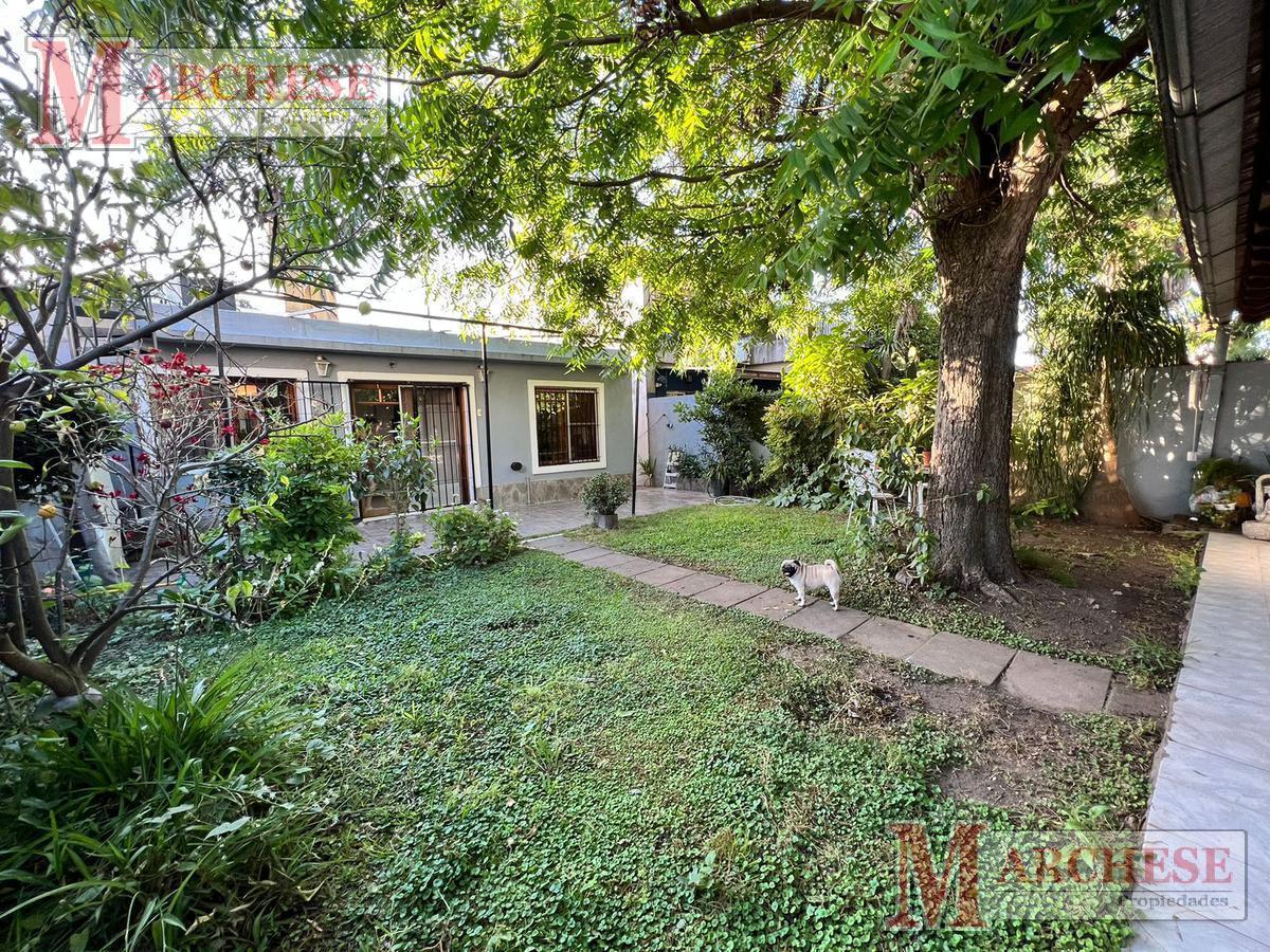 Casa 4 Ambientes en Venta en Castelar 1