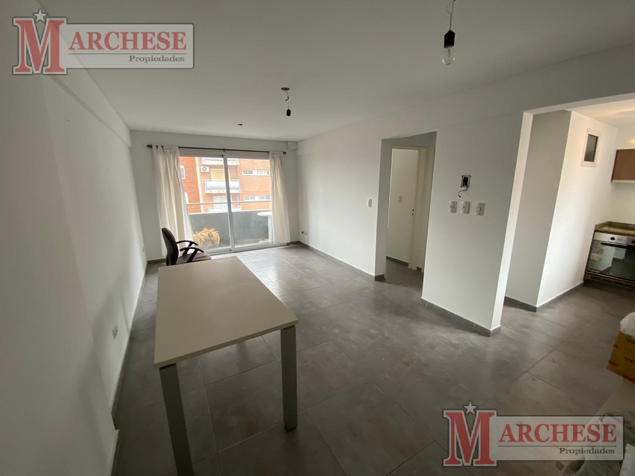 Departamento 2 ambientes Castelar Sur