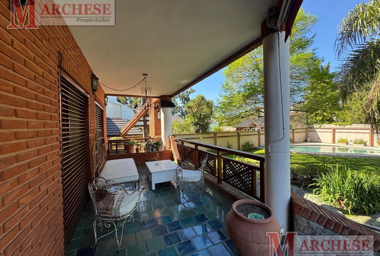 Foto de Exclusiva casa 7 ambientes en zona residencial de Castelar Norte en, imagen 4
