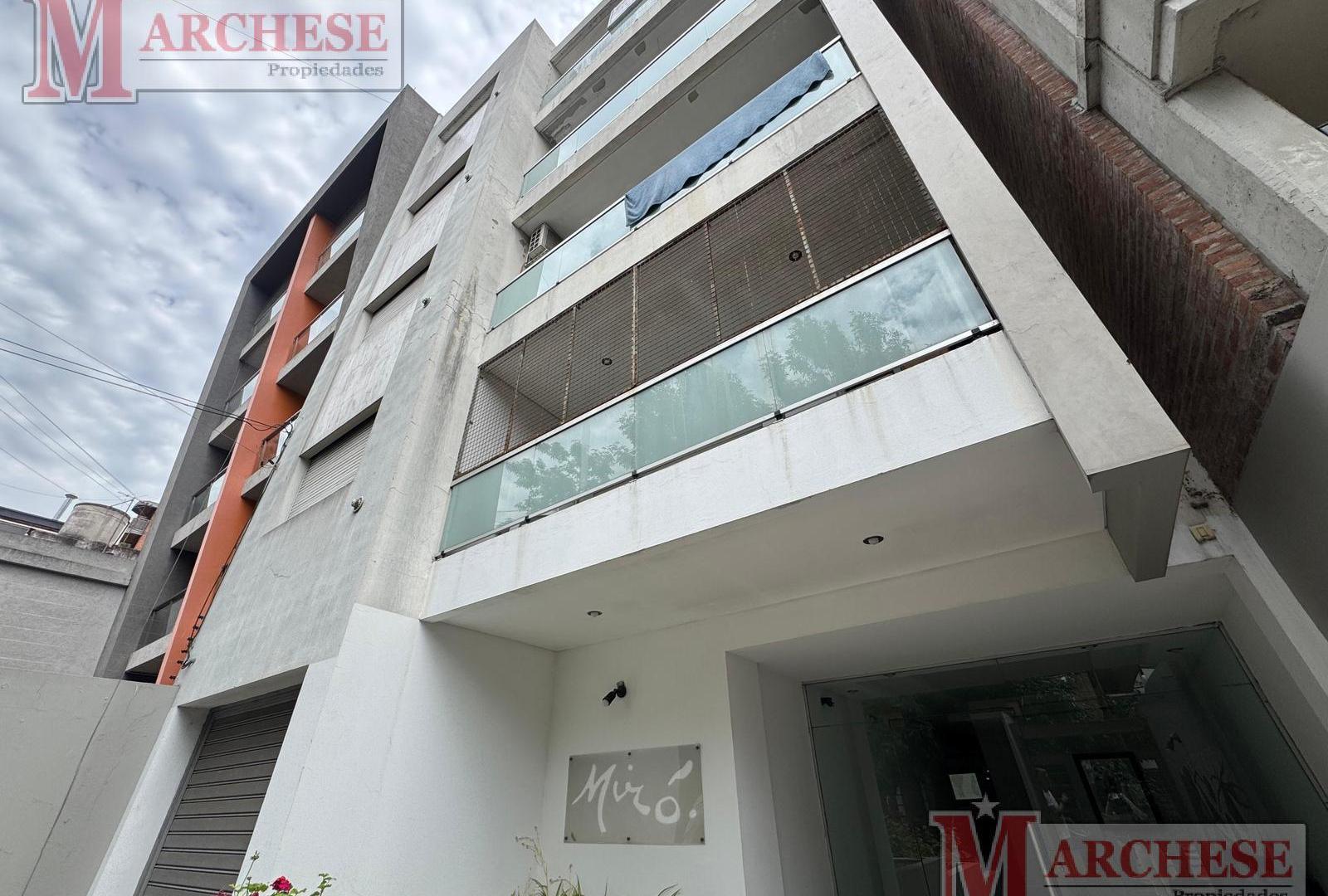 Departamento 3 ambientes en venta en el Centro de Castelar Norte