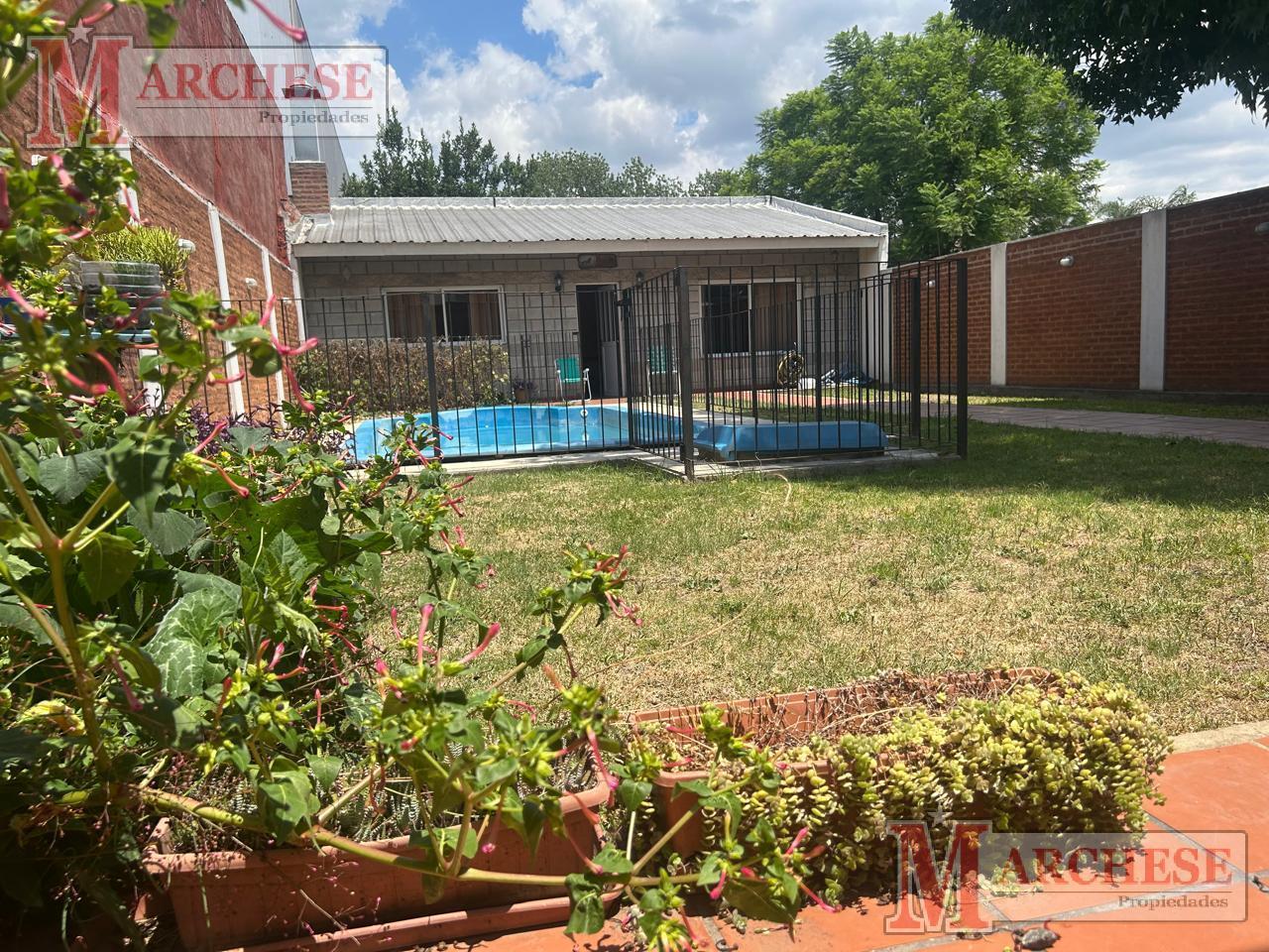 Casa 5 ambientes a la venta -Parque Leloir