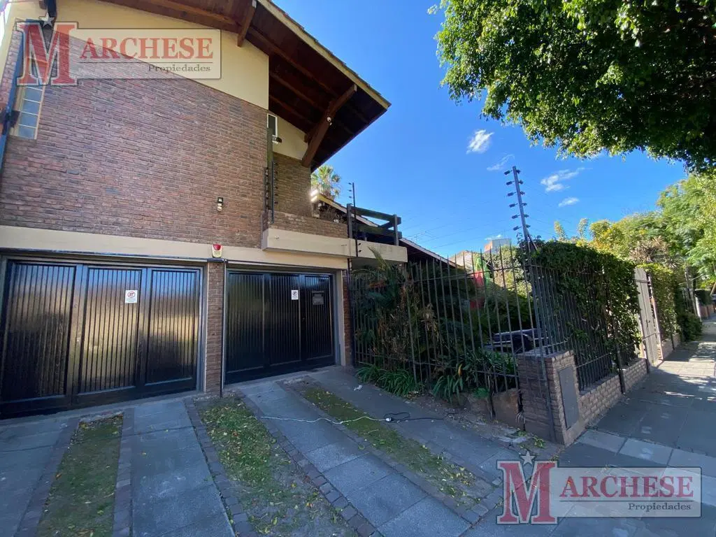 Casa 5 ambientes en venta en Castelar Norte 3