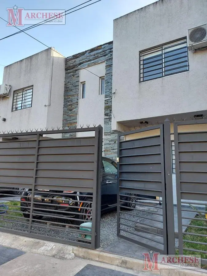 Dúplex 3 ambientes en venta en Ituzaingó 2