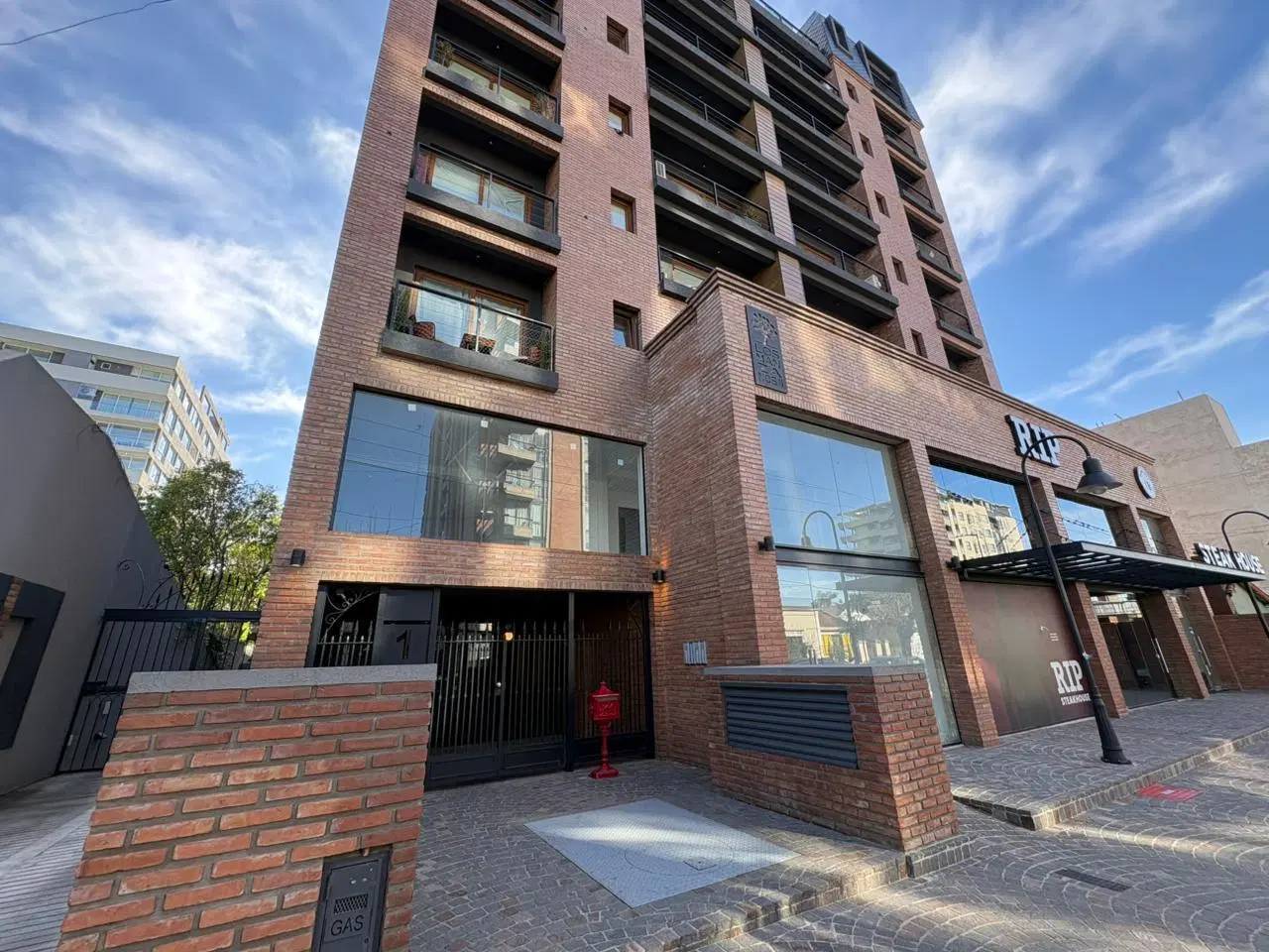 Monoambiente a estrenar en alquiler apto profesional en Ituzaingó Norte con cochera 2