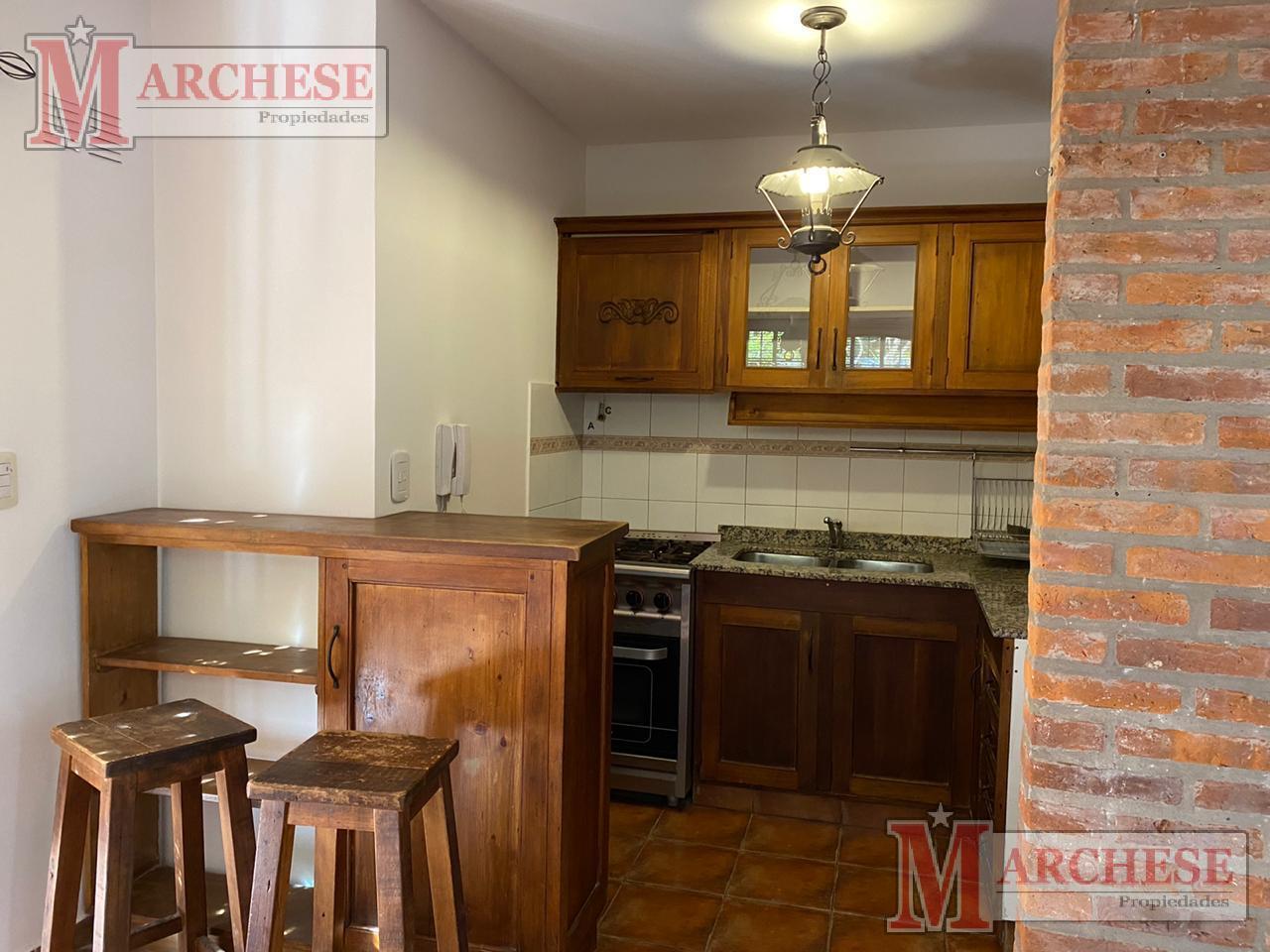 Foto de Dúplex 5 ambientes en alquiler en Castelar Norte, imagen 4