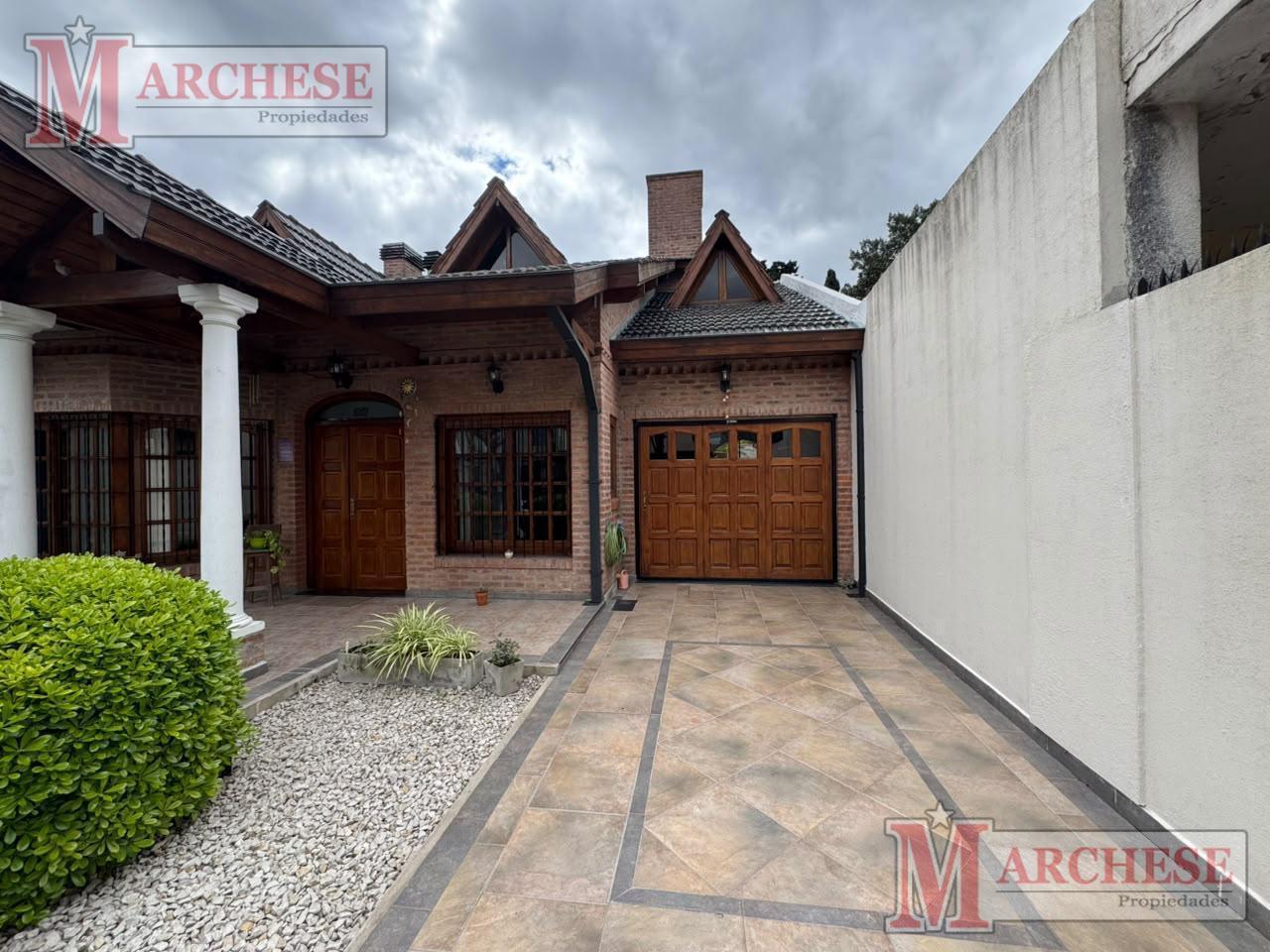 Foto de Casa 5 ambientes en venta en Ituzaingó Norte, imagen 2