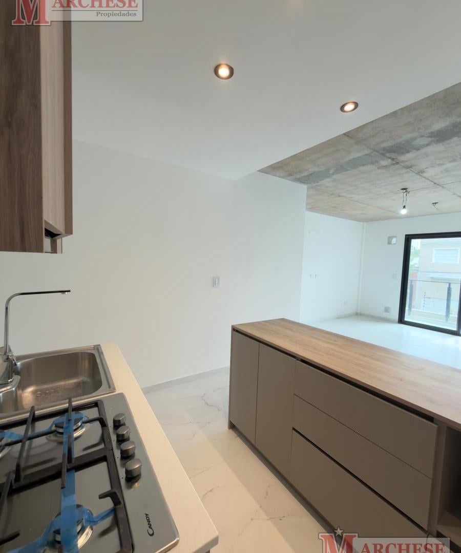 Foto de Edificio en pozo con 6 departamentos semipisos en venta en Ramos Mejía, imagen 5