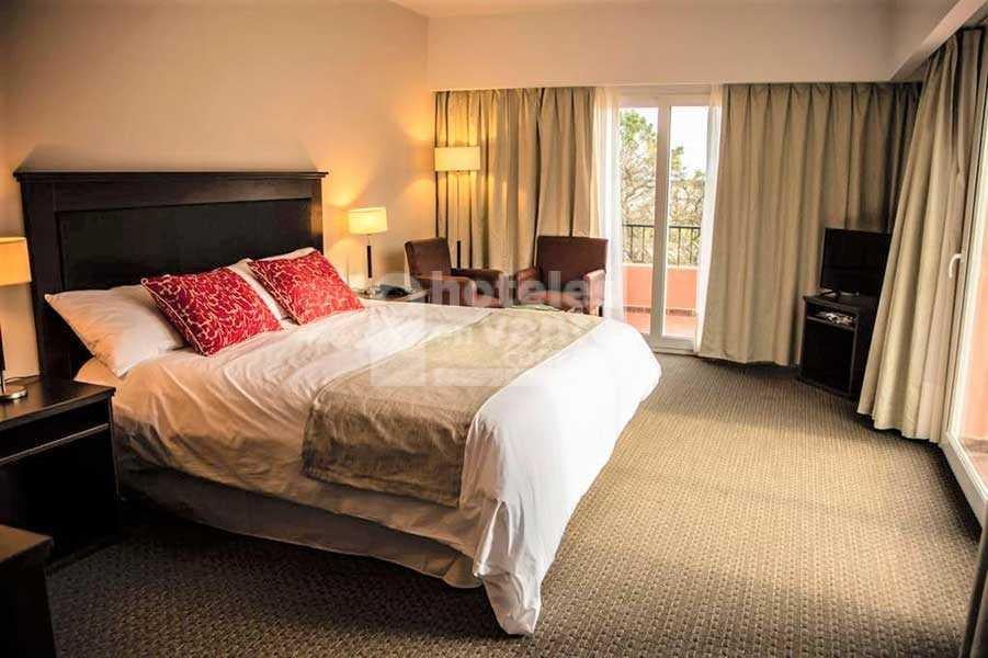 Condo Hotel - Howard Johnson Chascomús 4