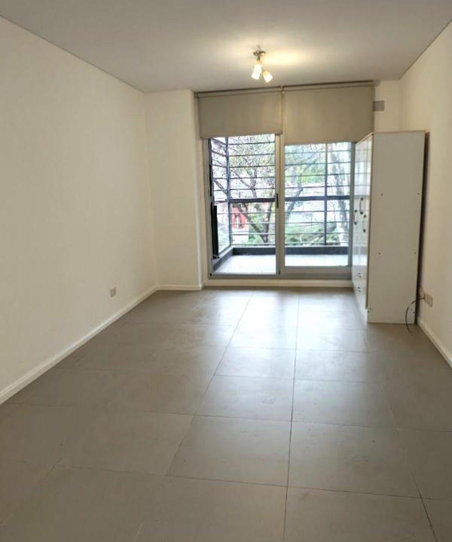 Foto de Monoambiente en Alquiler Belgrano R – Balcón con Parrilla – Bajas, imagen 5