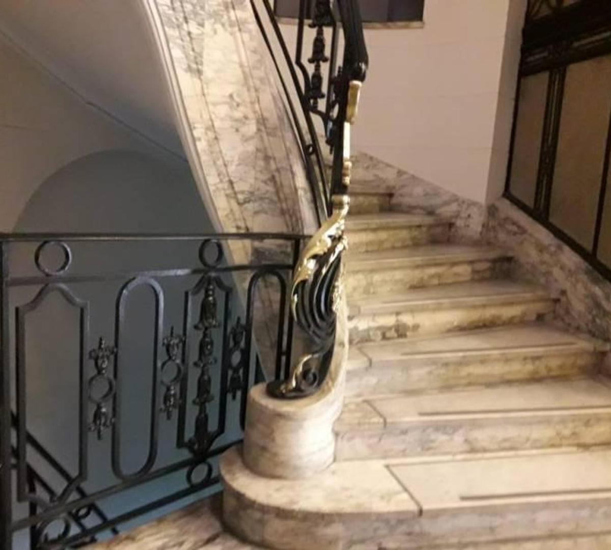Oficina de Categoria en Edificio Emblematico 5