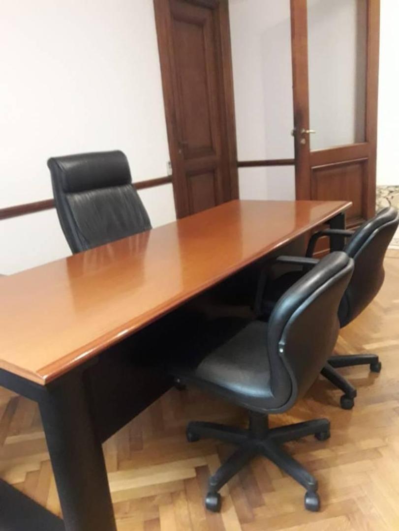 Oficina de Categoria en Edificio Emblematico 3