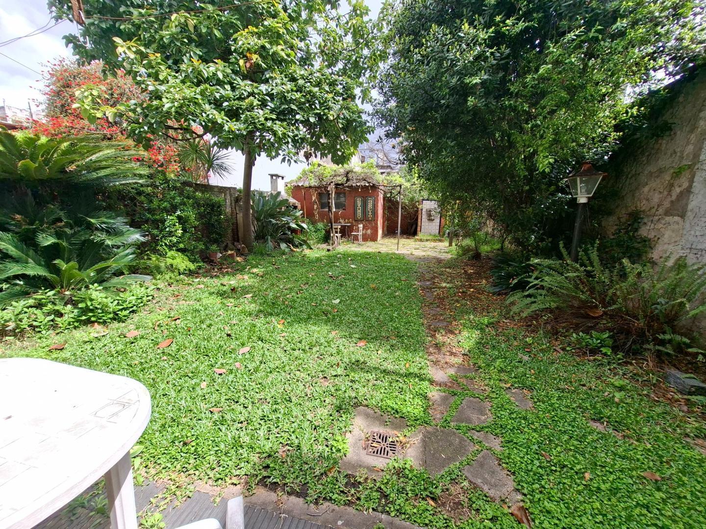 Foto de VENTA CASA CON FONDO FLORESTA HISTÓRICO, imagen 2