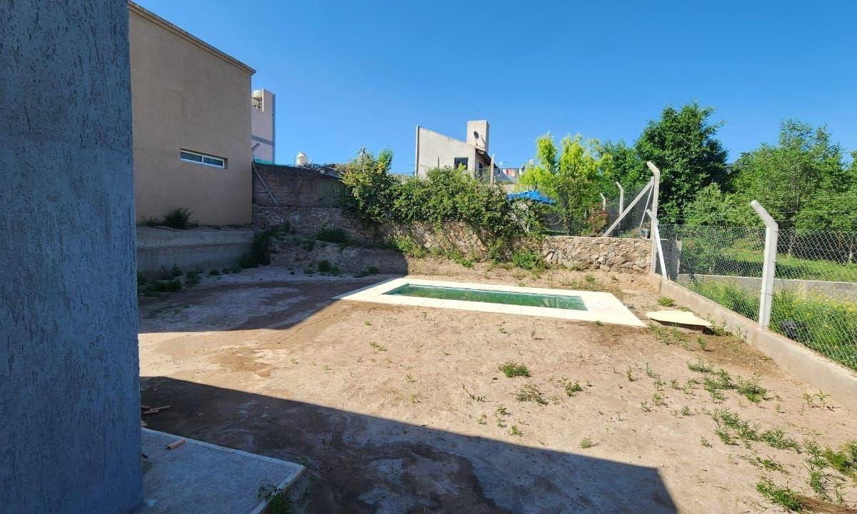 Venta de Casa en Potrero de Los Funes 3