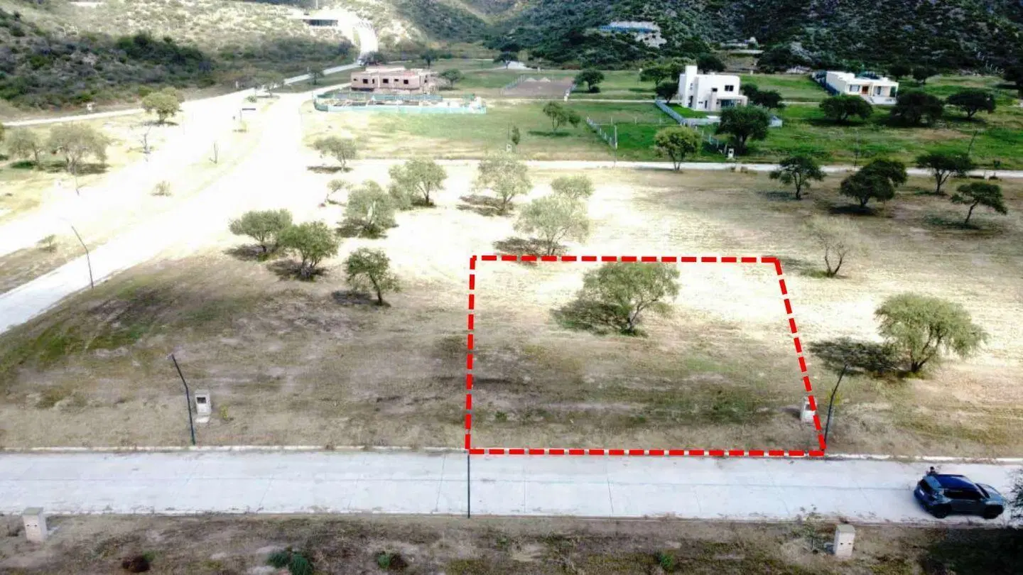 TERRENO A LA VENTA EN JUANA KOSLAY 1