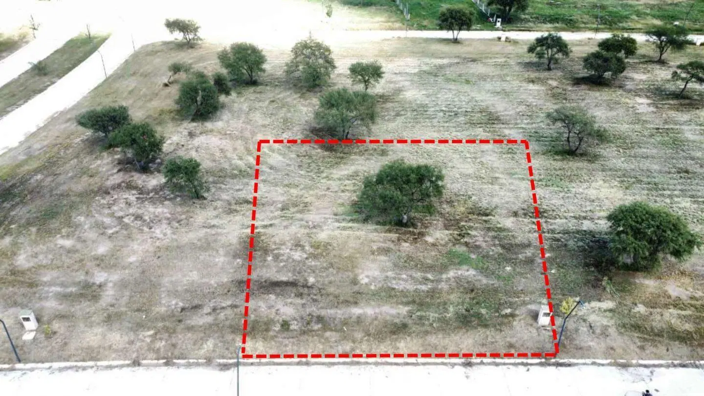 TERRENO A LA VENTA EN JUANA KOSLAY 3