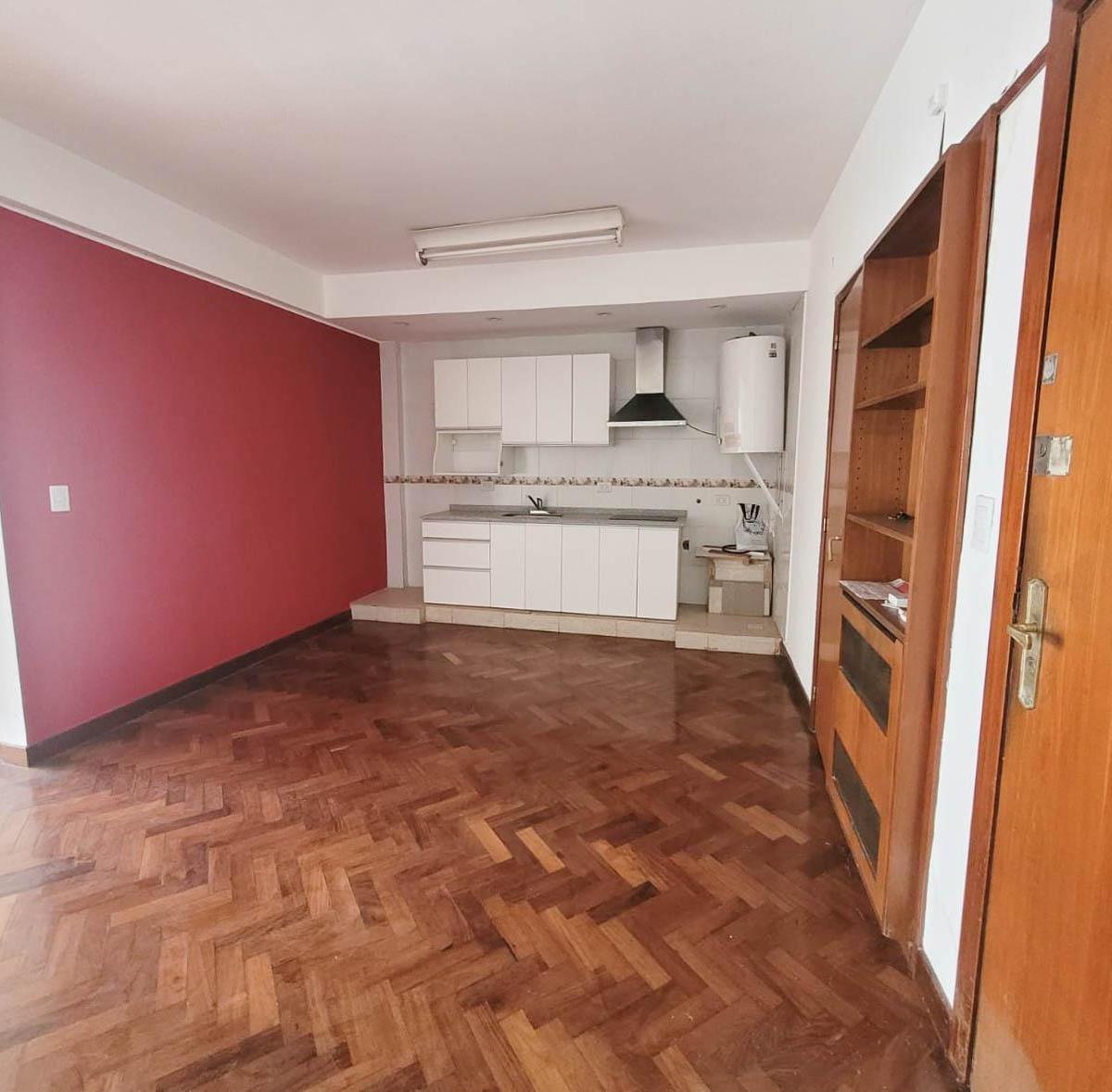 Oficina Al Fte C/ Baño Completo y Cocina - Bajas Expensas Incluye Aysa - Oportunidad! 4