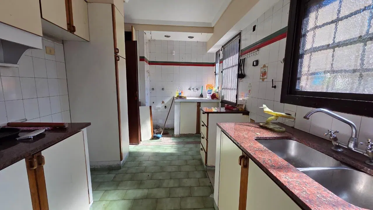 Casa Con Jardin con pileta 3 dorm OPORTUNIDAD 8