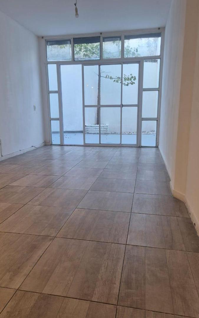Foto de Departamento 4 amb con Patio 2 bños Bajas Expensas, imagen 4