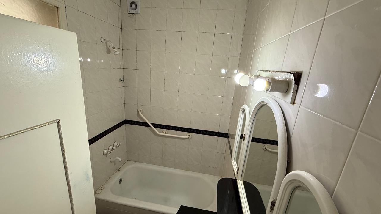 Foto de PH 3 ambientes con Balcón en L en Villa pueyyredon - Oportunidad, imagen 3