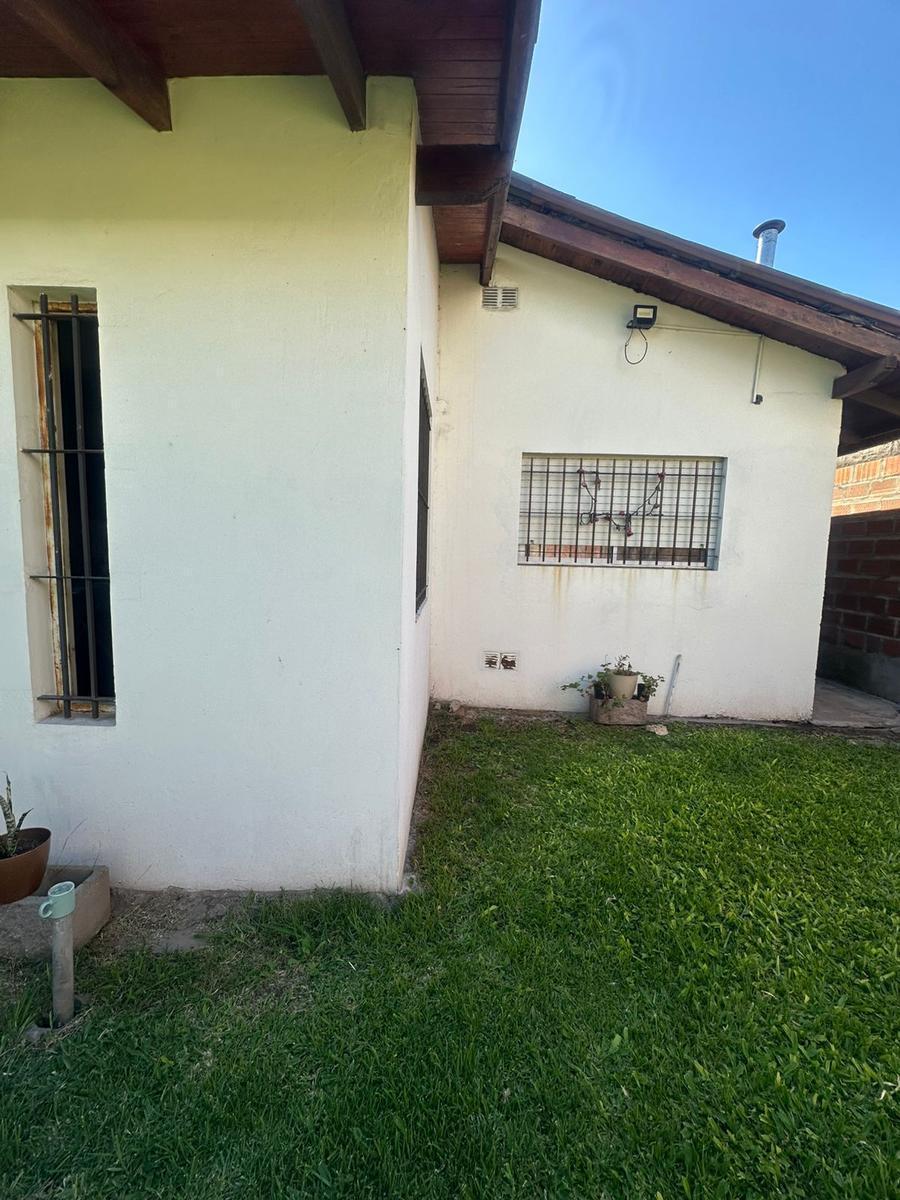 Casa en Muñiz 5