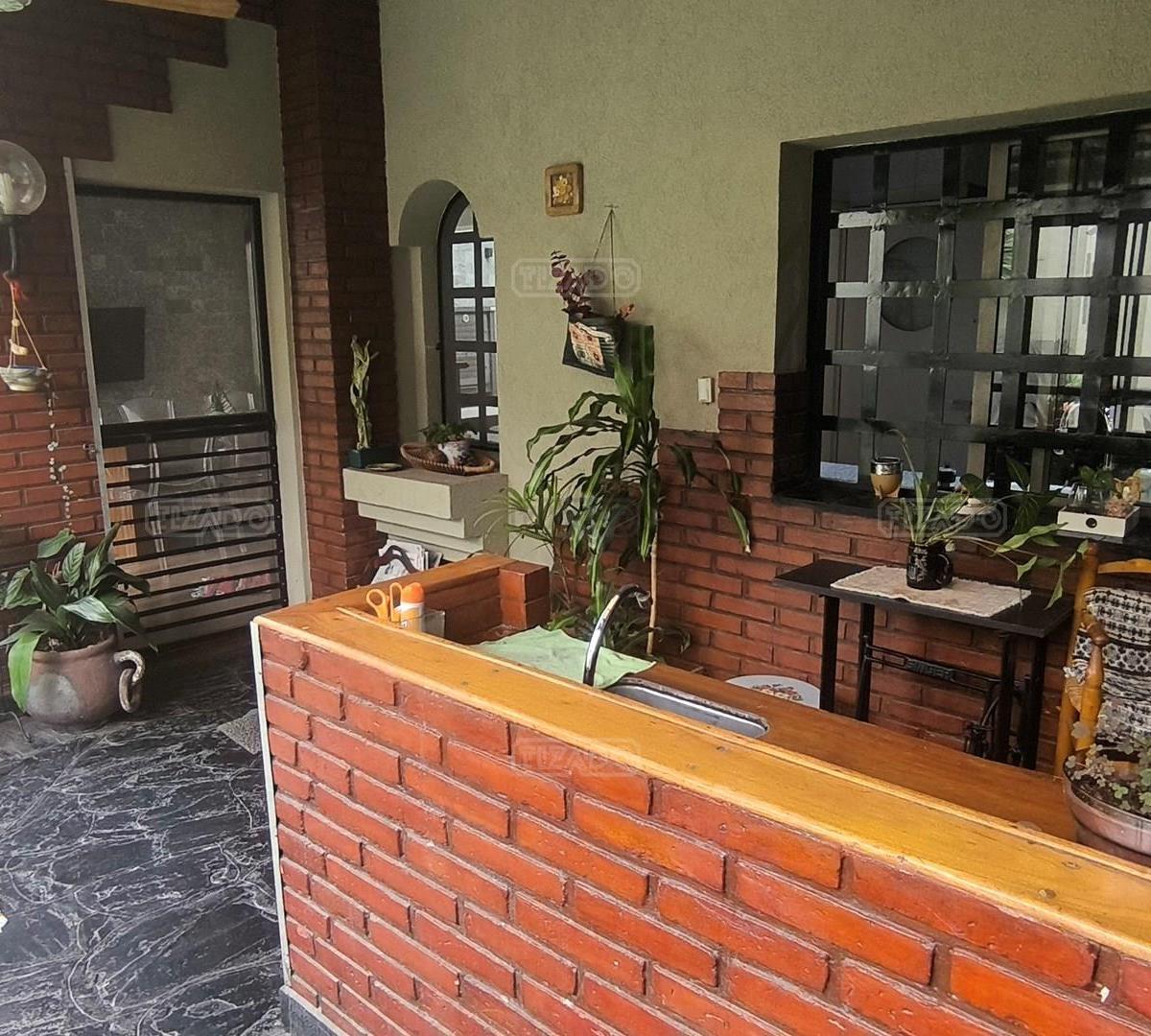 Casa Chalet en Venta en Villa Luro, Capital Federal, Buenos Aires 1