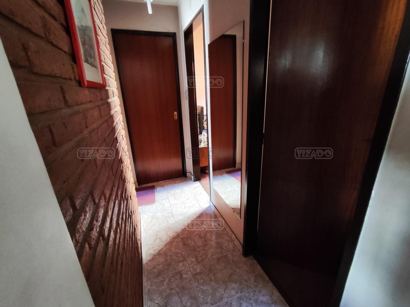 Foto de PH 3amb en 1er piso con 2 Locales a la calle en Venta en Villa del Parque, Capital Federal, Buenos A, imagen 1