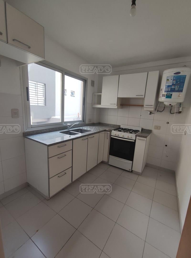 Foto de Departamento 2 ambientes en Alquiler ubicado en Villa Luro, Capital, imagen 3