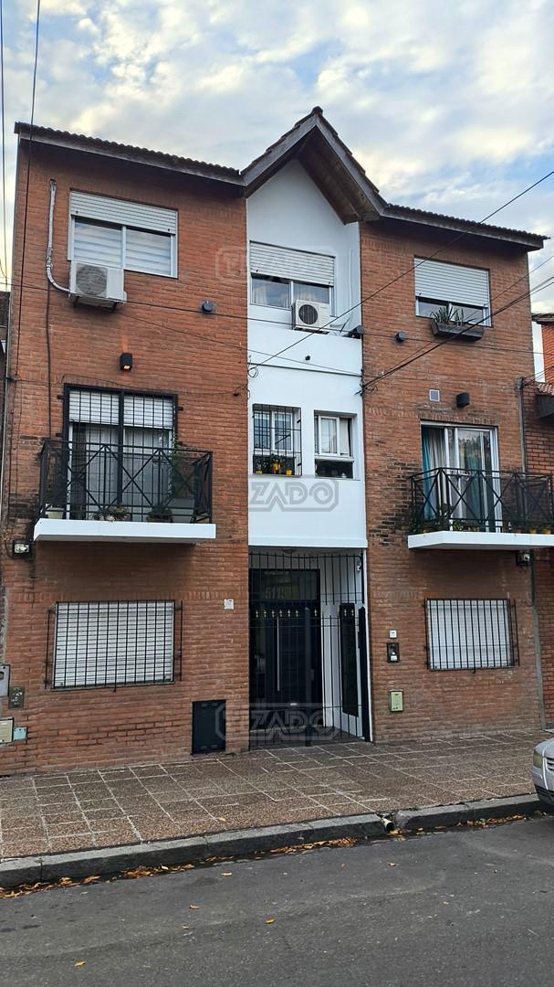 Foto de Departamento Dúplex en Venta en Villa Luro, Capital Federal, Buenos, imagen 2