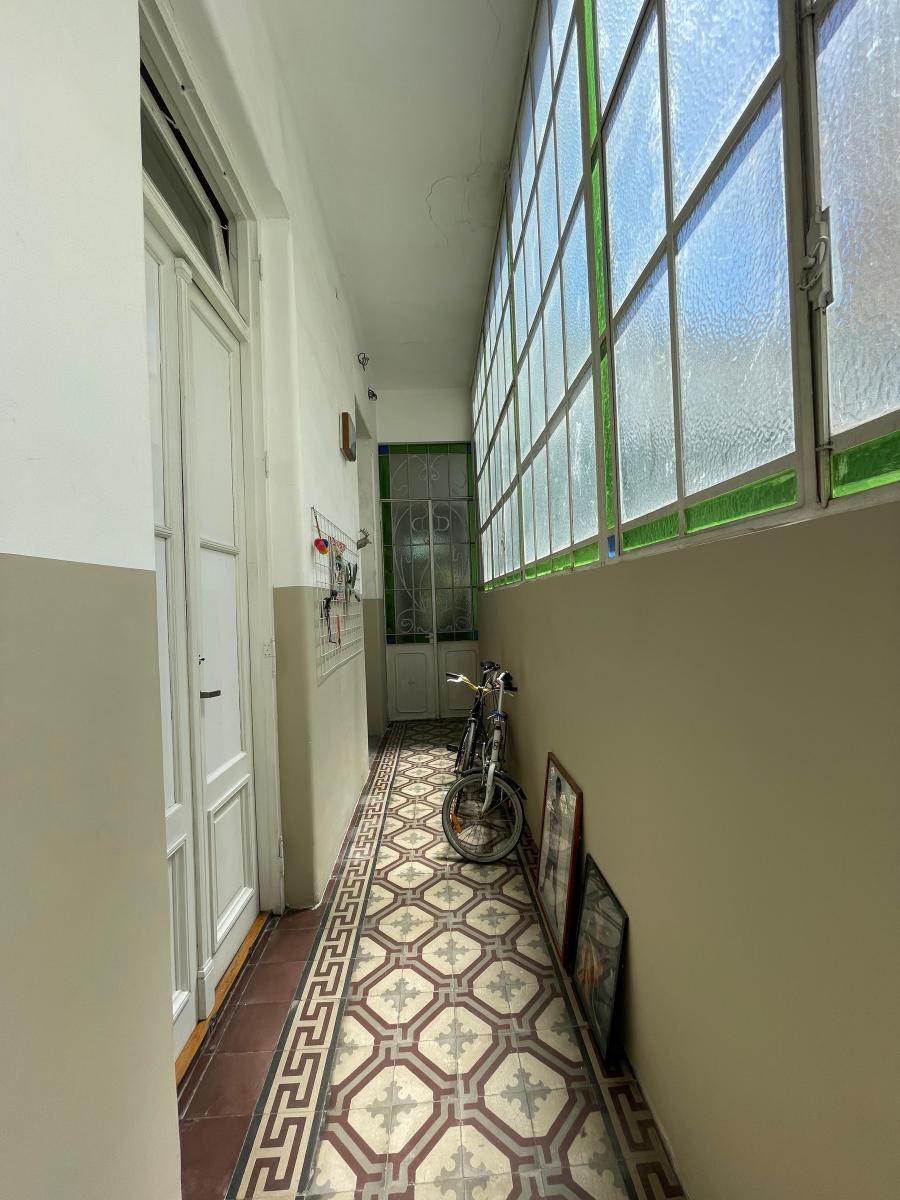 Venta Depto Tipo Casa de Tres Dorm. en Caballito Barrio Inglés. 1