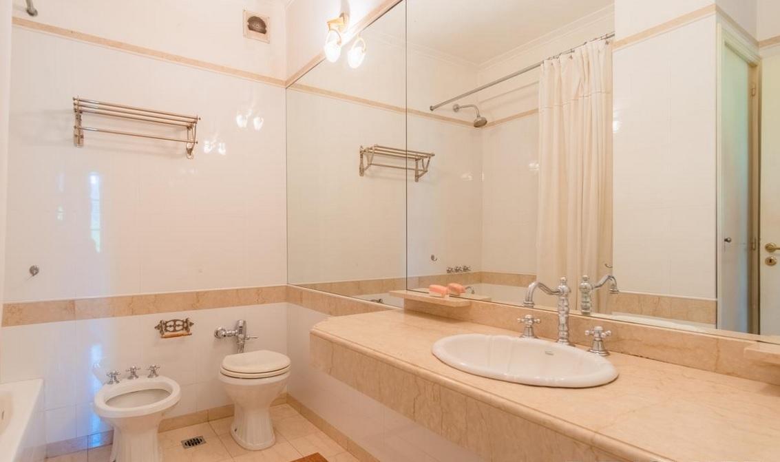 Parera y Alvear / La Mejor Cuadra de Buenos Aires / Piso en Venta en Recoleta. 1