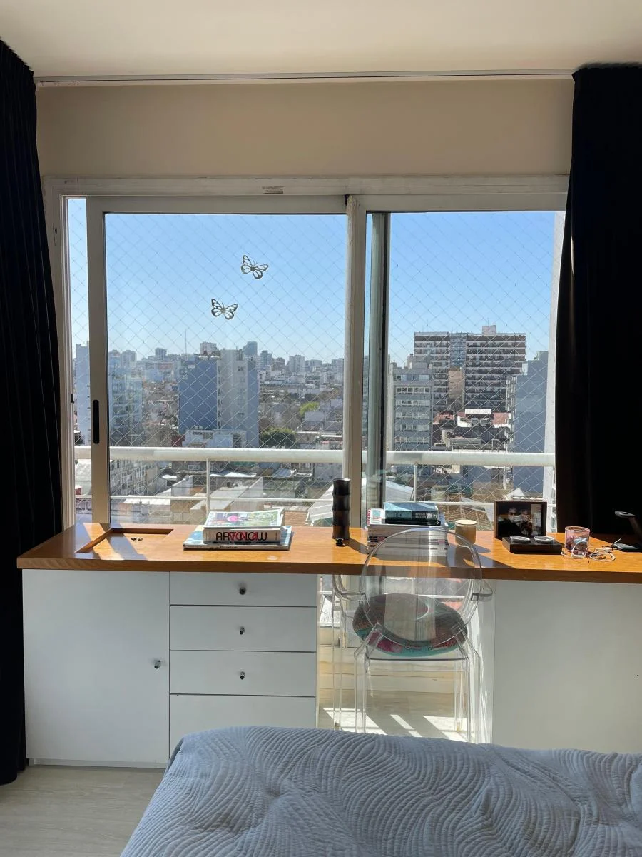 Depto de Cuatro Ambientes en Venta / Dúplex en Colegiales / Dos Cocheras. 1